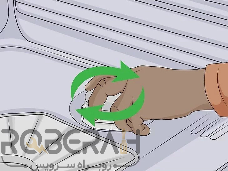 بستن درپوش مخزن نمک